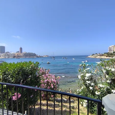 Seafront Escape * 斯利马